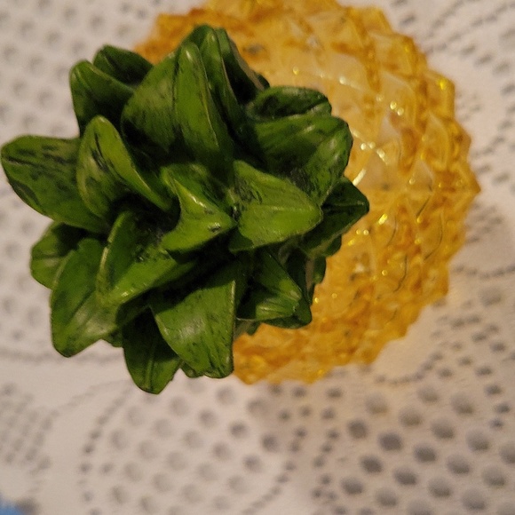 Light Up Decor Pineapple - Picture 2 of 5